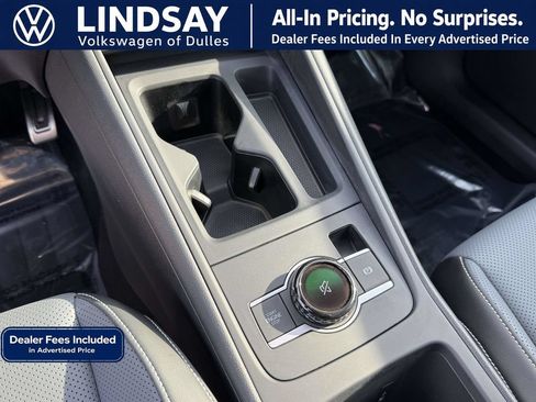 Used 2025 Volkswagen Tiguan SE R-Line AWD/4WD image 20