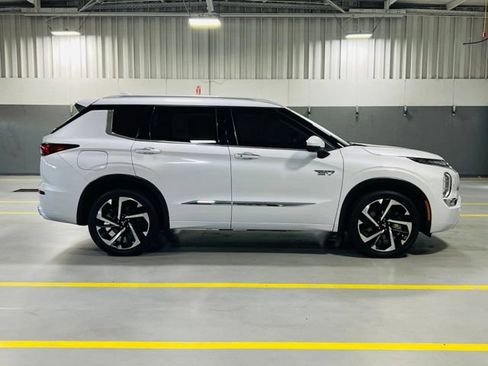 Used 2025 Mitsubishi Outlander SEL AWD/4WD image 22