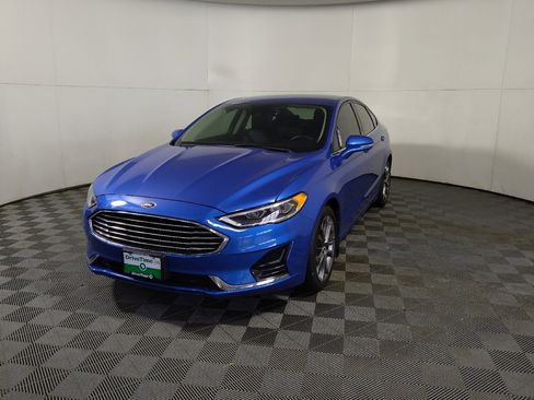 Used 2020 Ford Fusion SEL image 15