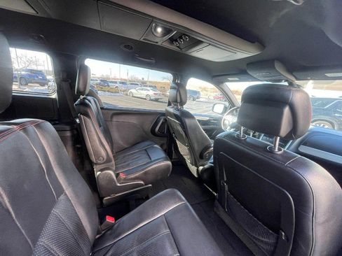 Used 2019 Dodge Grand Caravan GT image 14