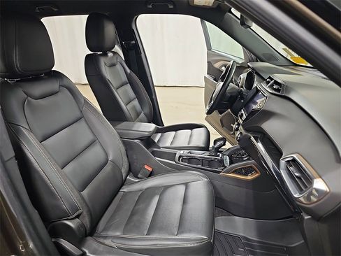 Certified 2021 Chevrolet TrailBlazer ACTIV w/ Technology Package image 16