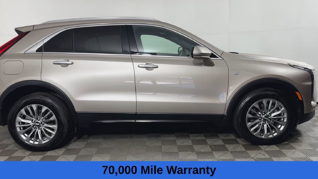 Used 2024 Cadillac XT4 Premium Luxury w/ Active Safety Package AWD/4WD image 4