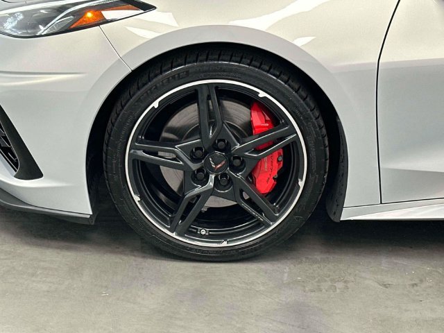 Used 2024 Chevrolet Corvette Stingray Preferred Cpe w/ Z51 Performance Package RWD image 25