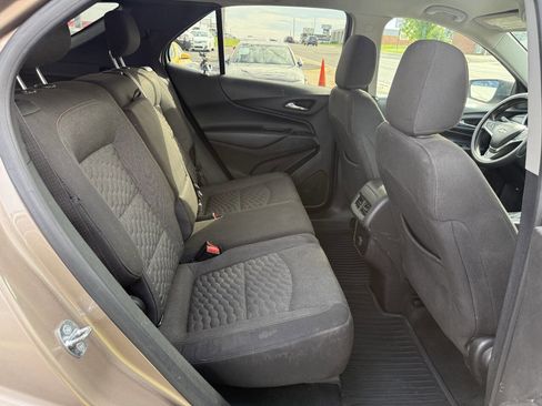 Used 2018 Chevrolet Equinox LT w/ LPO, Protection Package FWD image 11