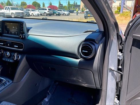 Used 2021 Hyundai Kona SEL AWD/4WD image 19