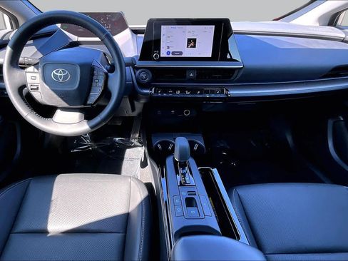 Used 2024 Toyota Prius XLE FWD image 15