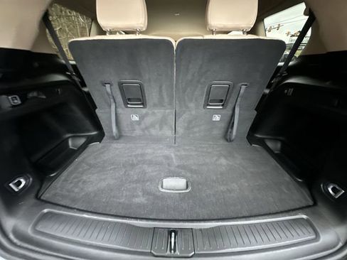 Used 2022 Jeep Grand Cherokee L Limited image 23