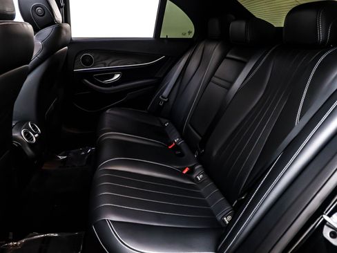 Used 2022 Mercedes-Benz E 350 Sedan image 9