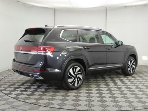 Certified 2024 Volkswagen Atlas SEL image 5