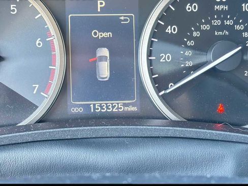 Used 2015 Lexus NX 200t AWD w/ Premium Package image 4