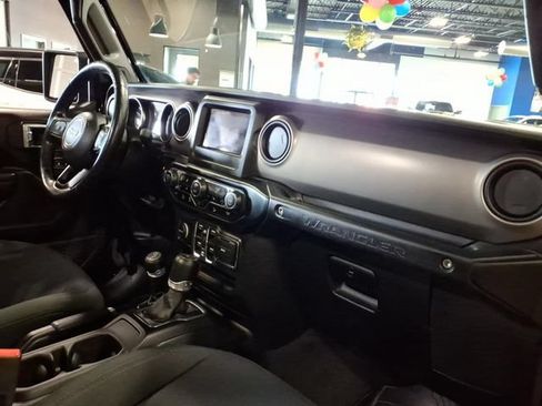 Used 2020 Jeep Wrangler Unlimited Sport AWD/4WD image 19
