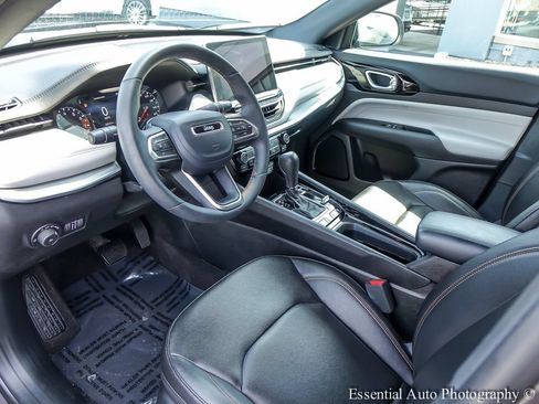 Used 2024 Jeep Compass Limited AWD/4WD image 9
