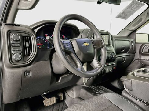 Used 2019 Chevrolet Silverado 1500 Custom w/ Custom Value Package AWD/4WD image 10