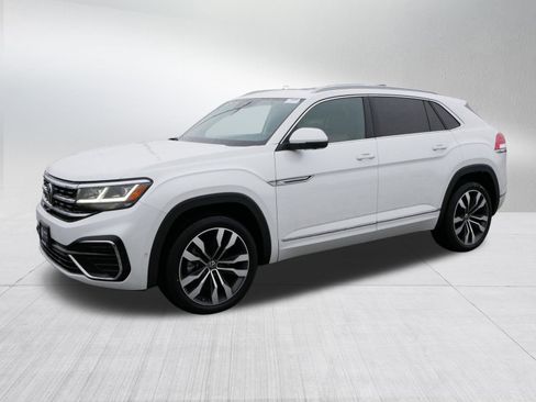 Certified 2022 Volkswagen Atlas Cross Sport SEL Premium R-Line image 3