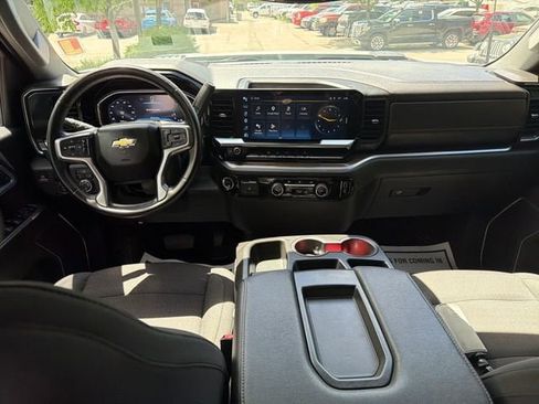 Used 2024 Chevrolet Silverado 3500 LT AWD/4WD image 12