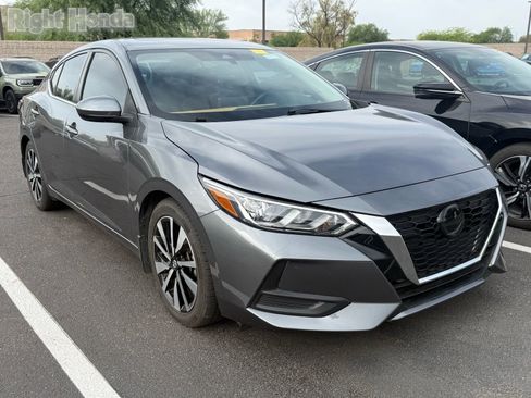 Used 2022 Nissan Sentra SV w/ SV Premium Package image 5