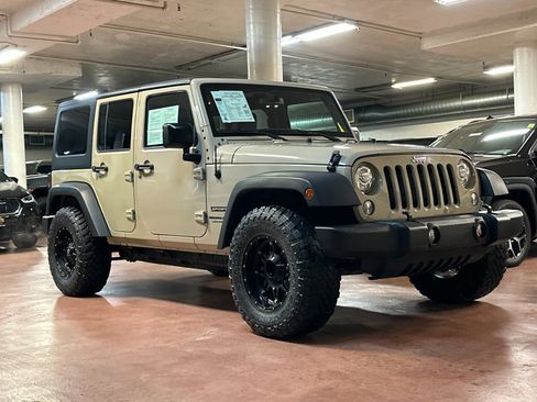 Used 2018 Jeep Wrangler Unlimited Sport S image 7