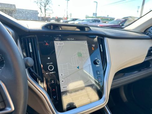 Certified 2025 Subaru Outback Limited image 32