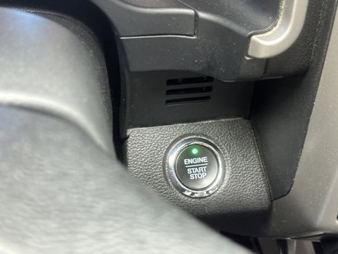 Used 2019 Ford F150 Lariat w/ Equipment Group 502A Luxury image 23