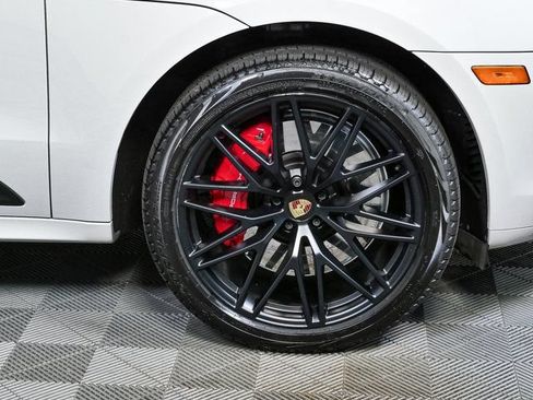 Certified 2024 Porsche Macan GTS AWD/4WD image 38