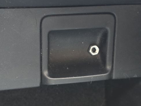 Used 2017 Honda Accord LX image 6