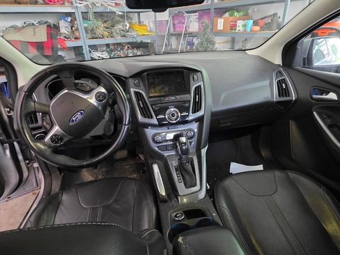 Used 2012 Ford Focus Titanium FWD image 18