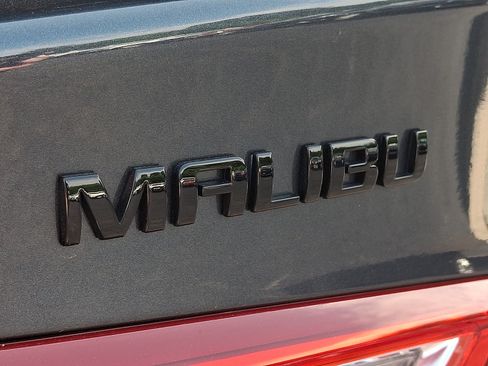 Used 2021 Chevrolet Malibu RS FWD image 29