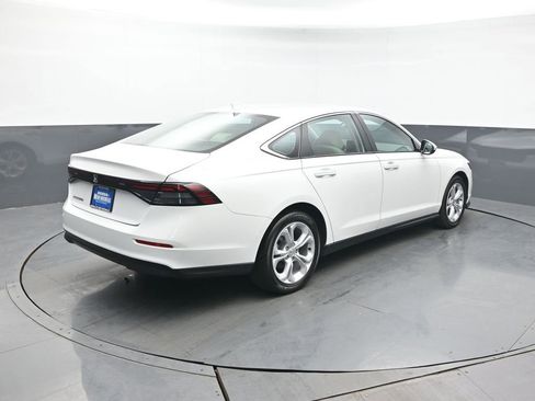 Used 2024 Honda Accord LX image 6