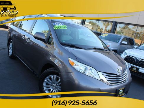 Used 2016 Toyota Sienna XLE FWD image 1