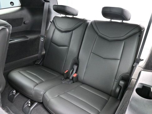 Certified 2025 Cadillac XT6 Premium Luxury image 27