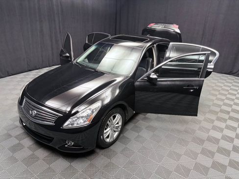 Used 2015 INFINITI Q40 AWD w/ Navigation Package image 18