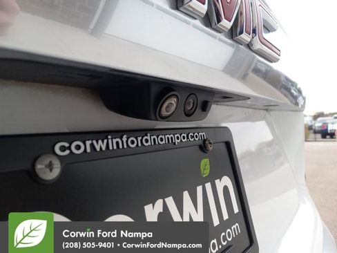 Used 2021 GMC Yukon XL Denali w/ Advanced Technology Package AWD/4WD image 31