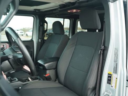 Used 2022 Jeep Wrangler Unlimited Sport image 35