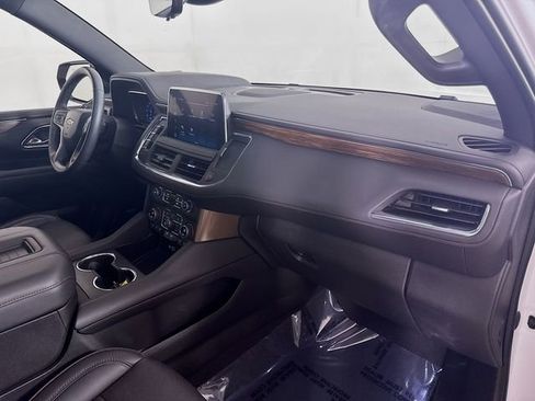 Used 2023 Chevrolet Suburban High Country image 35
