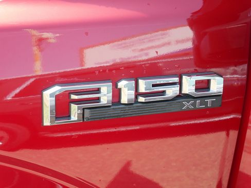 Certified 2018 Ford F150 XLT w/ Equipment Group 302A Luxury AWD/4WD image 18