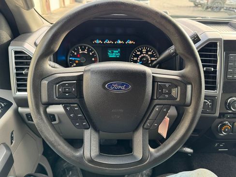 Used 2015 Ford F150 XLT image 15