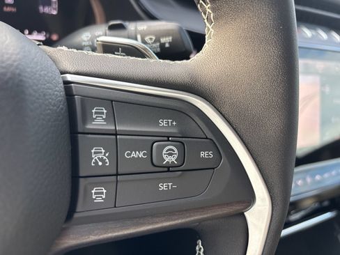 New 2026 Jeep Grand Cherokee L Limited AWD/4WD image 33