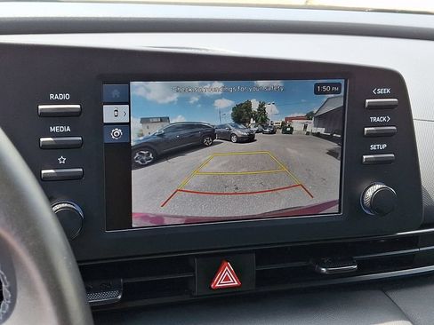 Certified 2025 Hyundai Elantra Sport FWD image 18