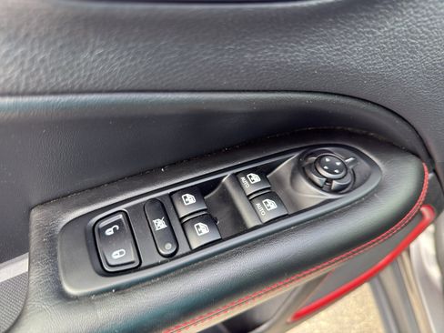 Used 2019 Jeep Compass Trailhawk w/ Leather Interior Group AWD/4WD image 12