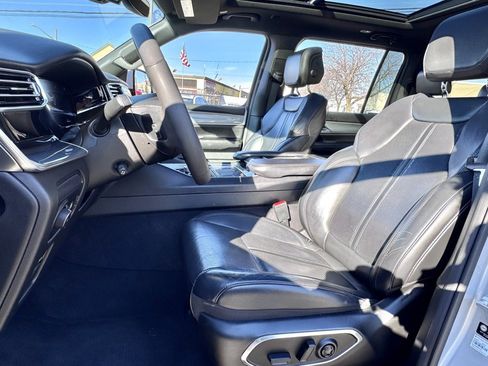 Used 2022 Jeep Wagoneer Series I image 15