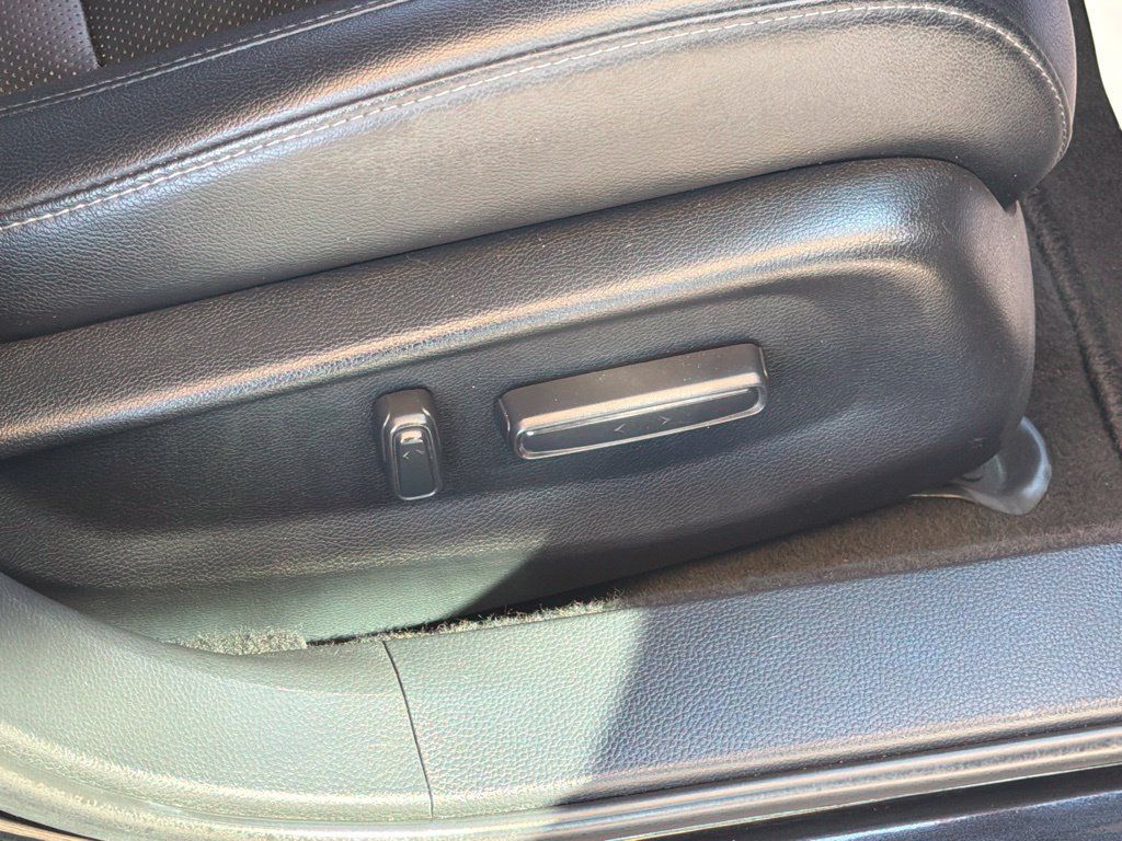 Used 2018 Honda Accord Touring image 26