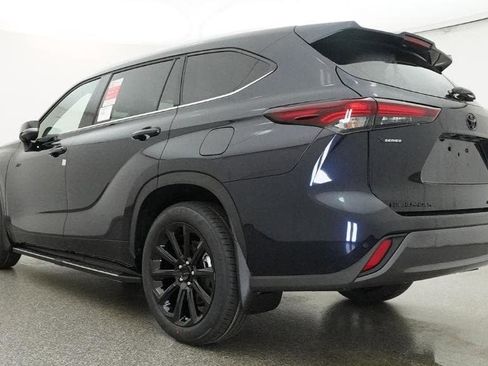 New 2026 Toyota Highlander Limited image 21