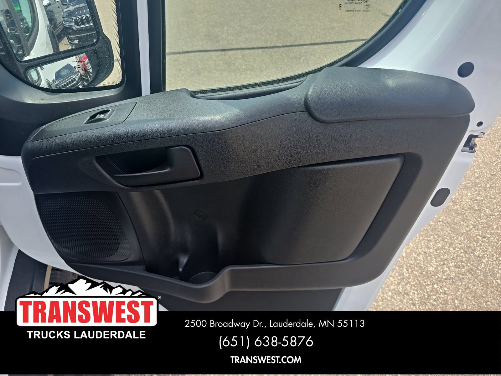 Used 2025 RAM ProMaster 2500 w/ Convenience Group FWD image 15
