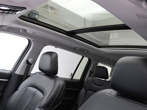 Used 2023 Jeep Grand Cherokee L Limited w/ Luxury Tech Group II image 18