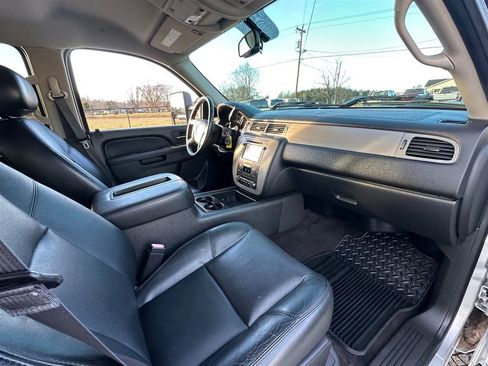 Used 2014 Chevrolet Silverado 2500 LTZ w/ LTZ Plus Package image 26