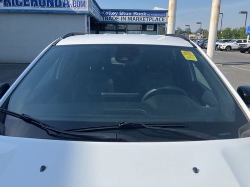 Used 2024 Jeep Compass Latitude AWD/4WD image 33
