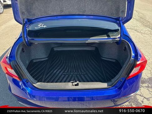Used 2018 Honda Accord Sport image 11