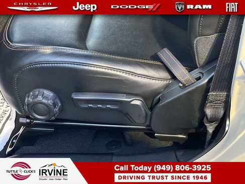 Certified 2022 Jeep Gladiator Mojave w/ Cold Weather Group image 22