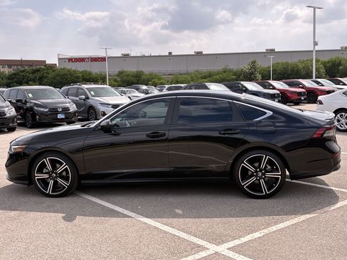 Certified 2025 Honda Accord Sport image 3