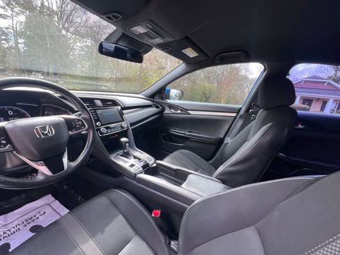 Used 2020 Honda Civic Sport image 11